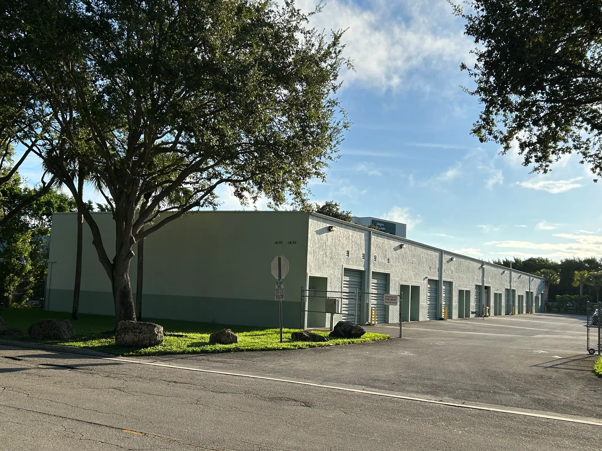 US1 – Building Outside